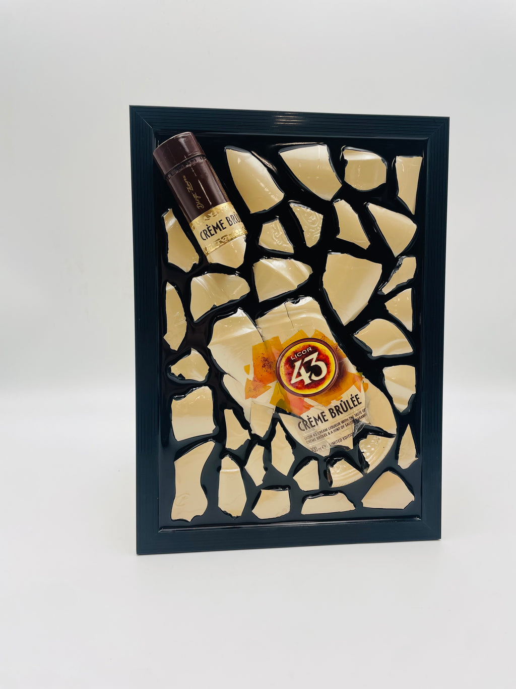 Likeur 43 Crème Brûlée Broken Bottle Art