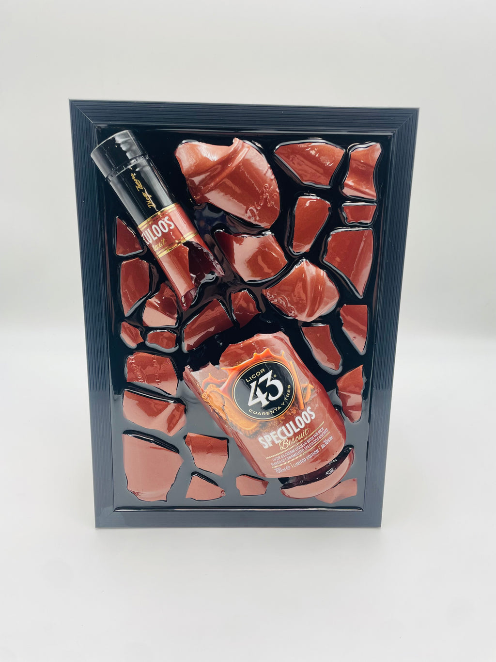 Likeur 43 Speculoos Broken Bottle Art