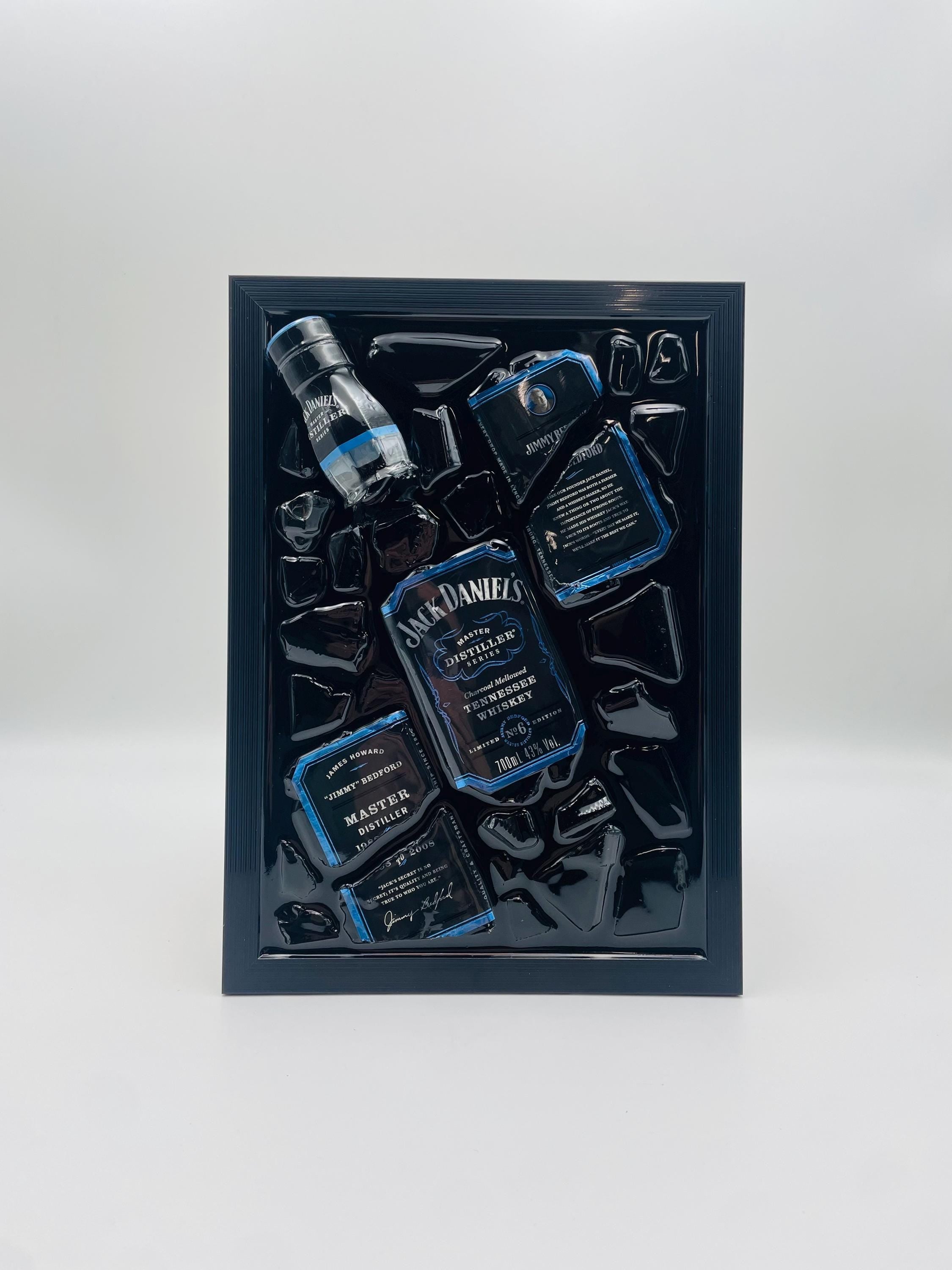 Jack Daniel's クラッシュアートウイスキーボトル Jack Daniels Blue Broken Bottle Art – Shattered Elegance Art